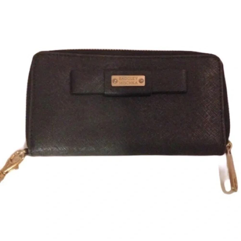 COPY - Badgley mischka black zippered wristlet wa…